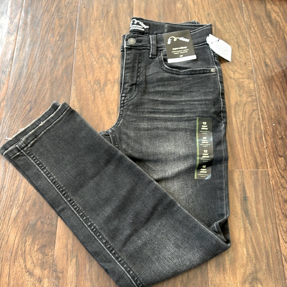 Art Class NWT Super Skinny Stretch washed black denim, size 12